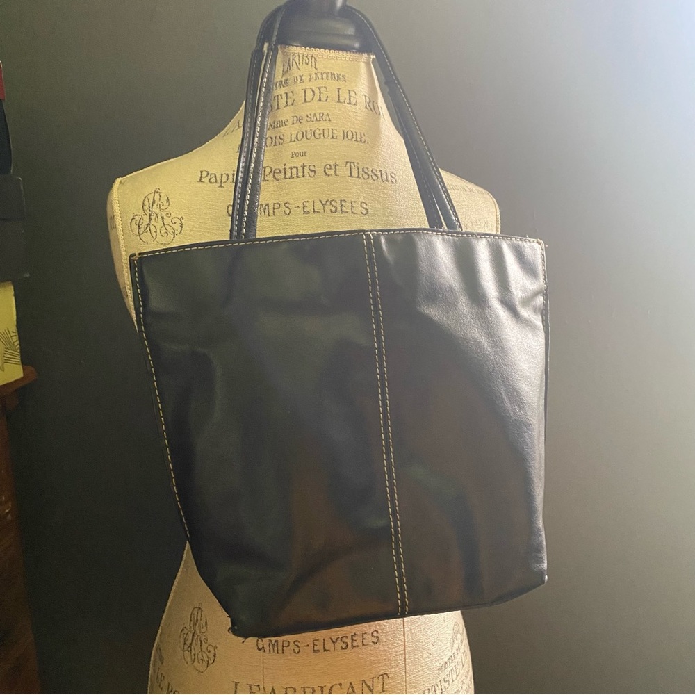 Wilson Leather vintage black medium 2 handle tote handbag with cream stitch